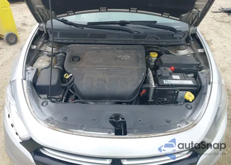 2013 Dodge Dart Rallye z USA, uszkodzony, nr VIN 1C3CDFBA8DD106354